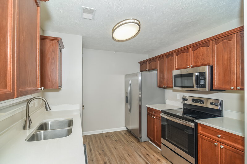 2,135/Mo, 3565 Mount View Ridge Dr Antioch, TN 37013 Kitchen View