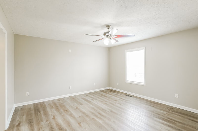 2,130/Mo, 1995 Bolden Dr Murfreesboro, TN 37127 Living Room View 2