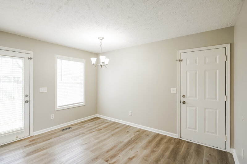 2,130/Mo, 1995 Bolden Dr Murfreesboro, TN 37127 Dining Room View