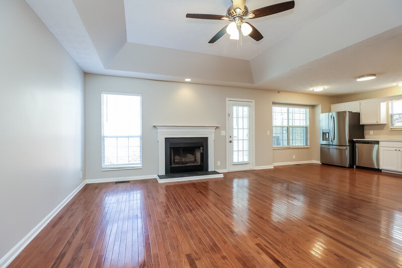 2,220/Mo, 823 Neelys Chase Dr Madison, TN 37115 Living Room View 2
