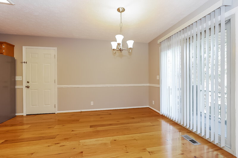 2,085/Mo, 225 Richmond Dr Smyrna, TN 37167 Dining Room View 2