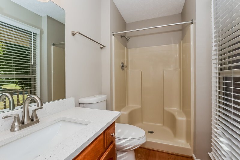 2,085/Mo, 225 Richmond Dr Smyrna, TN 37167 Main Bathroom View