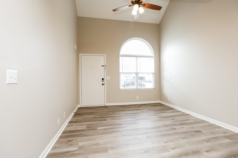 3,130/Mo, 4824 Nina Marie Ave Murfreesboro, TN 37129 Living Room View