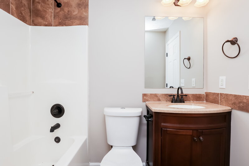 3,130/Mo, 4824 Nina Marie Ave Murfreesboro, TN 37129 Bathroom View