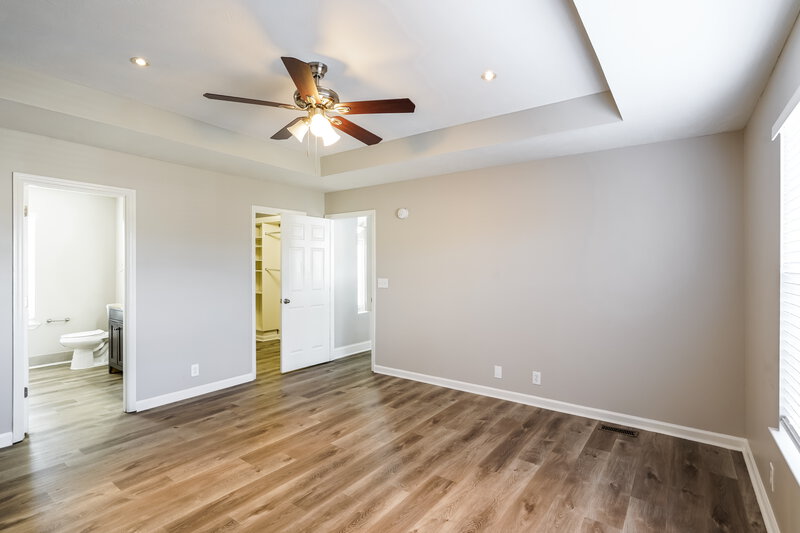 1,860/Mo, 608 Whirlaway Dr Antioch, TN 37013 Main Bedroom View 2