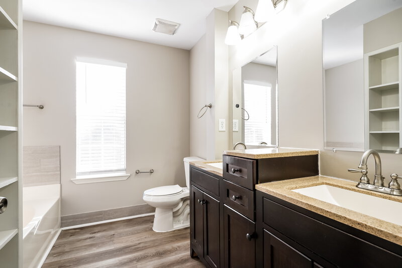 1,860/Mo, 608 Whirlaway Dr Antioch, TN 37013 Main Bedroom View 3