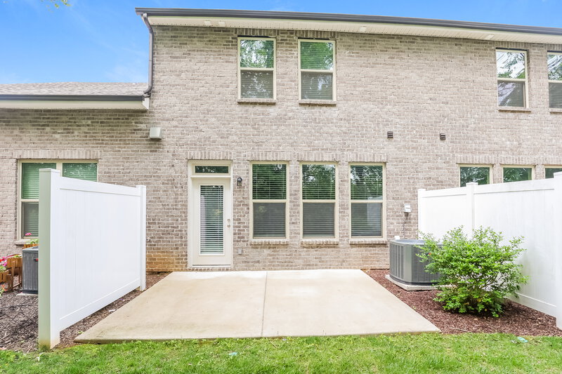 2,185/Mo, 3029 Defilade Dr Murfreesboro, TN 37128 Rear View