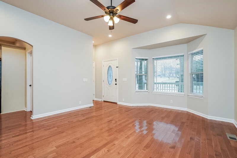 2,050/Mo, 3310 Anderson Rd Antioch, TN 37013 Living Room View