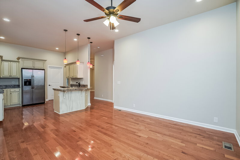 2,050/Mo, 3310 Anderson Rd Antioch, TN 37013 Dining Room View 2