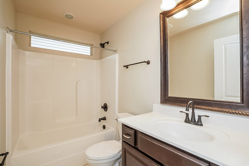 2,050/Mo, 3310 Anderson Rd Antioch, TN 37013 Bathroom View