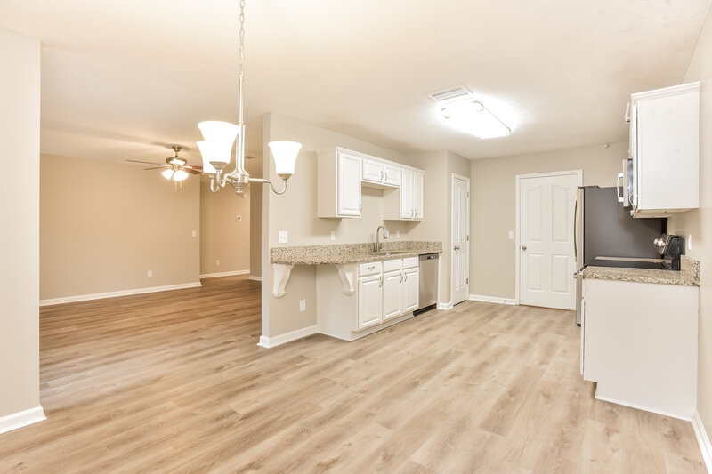 2,800/Mo, 1212 Elisha Ct La Vergne, TN 37086 Dining Room View