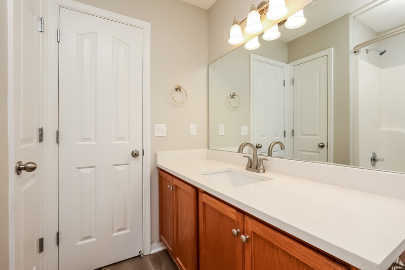 1,965/Mo, 1513 Holden Ct Murfreesboro, TN 37128 Bathroom View