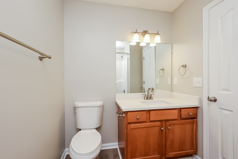 1,965/Mo, 1513 Holden Ct Murfreesboro, TN 37128 Bathroom View 3