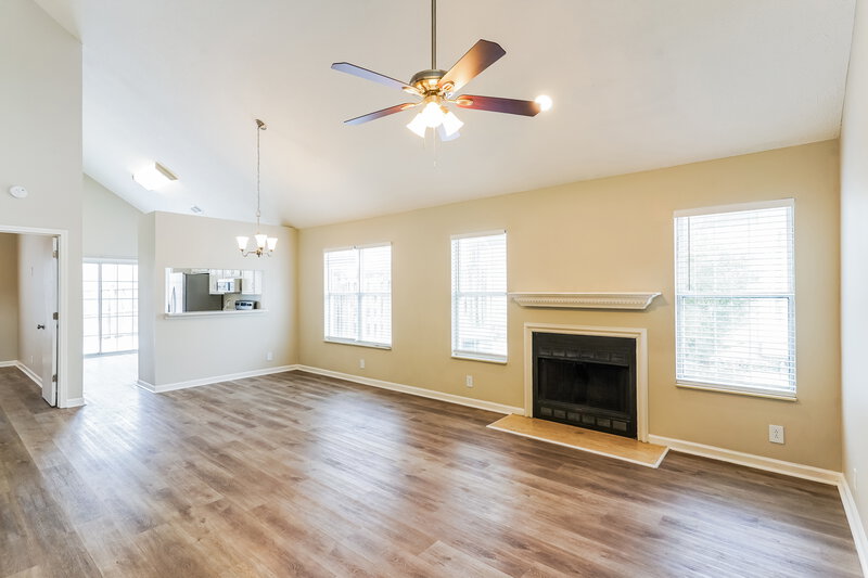 1,985/Mo, 1016 Mansker Dr Goodlettsville, TN 37072 Living Room View