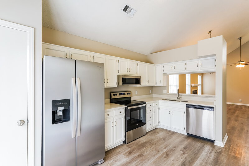 1,985/Mo, 1016 Mansker Dr Goodlettsville, TN 37072 Kitchen View