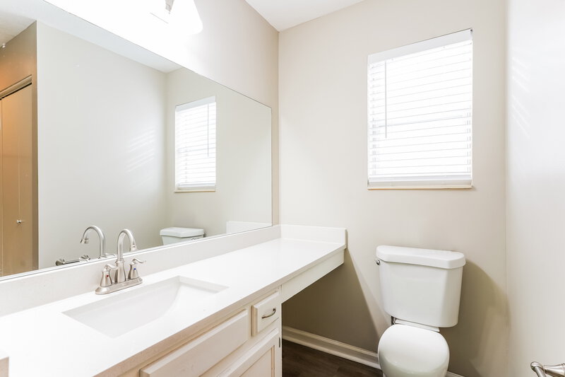 1,985/Mo, 1016 Mansker Dr Goodlettsville, TN 37072 Bathroom View