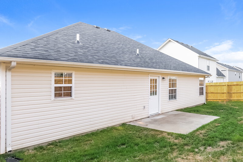 2,030/Mo, 3025 Ace Wintermeyer Dr La Vergne, TN 37086 Rear View