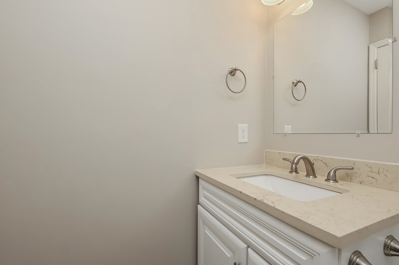 3,230/Mo, 2025 Skyline Dr Goodlettsville, TN 37072 Bathroom View