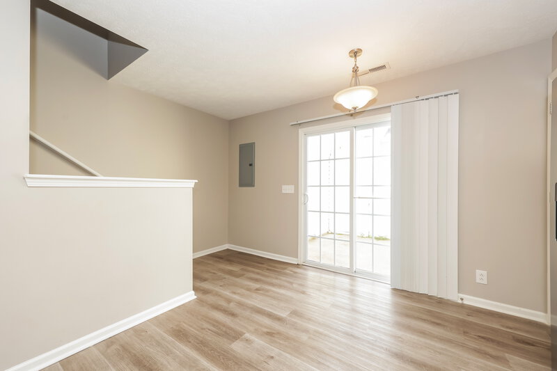 1,335/Mo, 2961 S Rutherford Blvd Apt B7 Murfreesboro, TN 37130 Dining Room View
