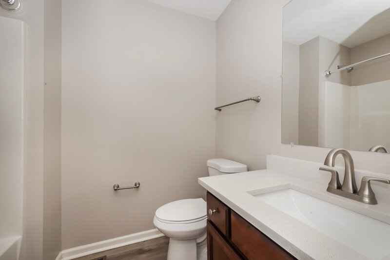 1,335/Mo, 2961 S Rutherford Blvd Apt B7 Murfreesboro, TN 37130 Powder Room View