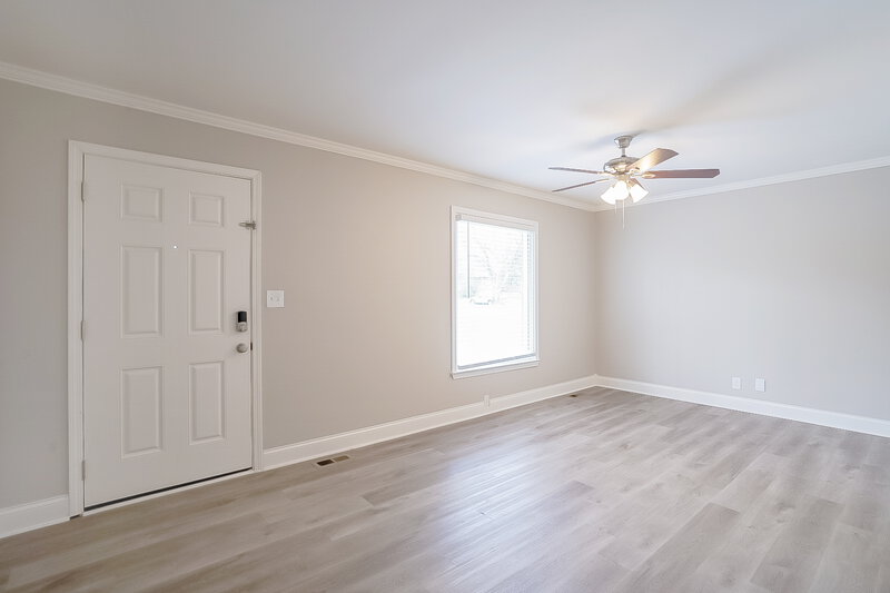 1,615/Mo, 2614 Sterling Boone Dr Nashville, TN 37210 Living Room View