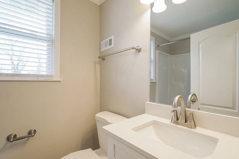 1,615/Mo, 2614 Sterling Boone Dr Nashville, TN 37210 Bathroom View