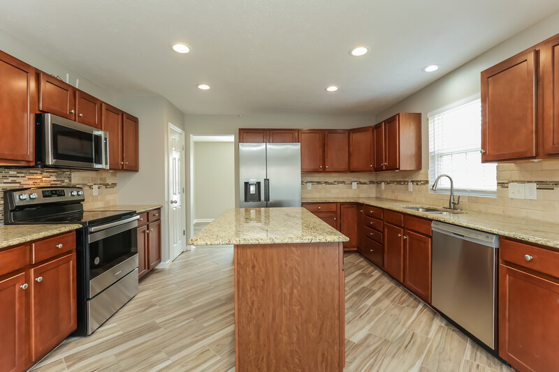 2,560/Mo, 2561 Jordan Ridge Dr Nashville, TN 37218 Kitchen View 2