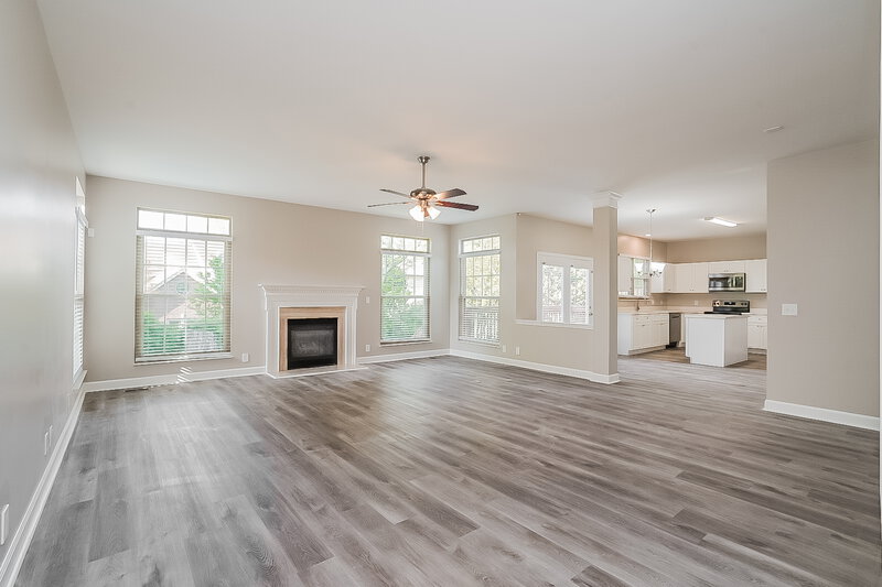 3,295/Mo, 7817 Haydenberry Cv Nashville, TN 37221 Living Room View