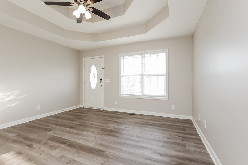 1,645/Mo, 318 Gallop Ln Springfield, TN 37172 Living Room View