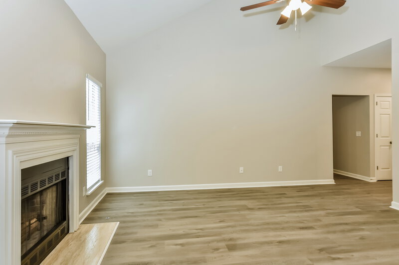 2,395/Mo, 632 Magnolia Ln Nashville, TN 37211 Living Room View 2