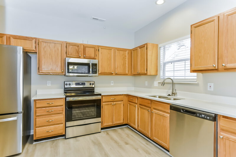 2,395/Mo, 632 Magnolia Ln Nashville, TN 37211 Kitchen View