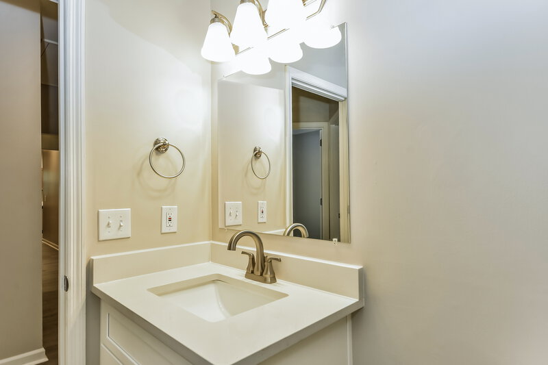 2,395/Mo, 632 Magnolia Ln Nashville, TN 37211 Bathroom View