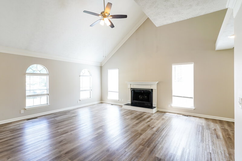 3,085/Mo, 3408 Cobble St Nashville, TN 37211 Living Room View 2