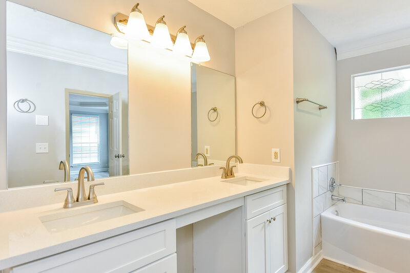 3,080/Mo, 3408 Cobble St Nashville, TN 37211 Main Bathroom View