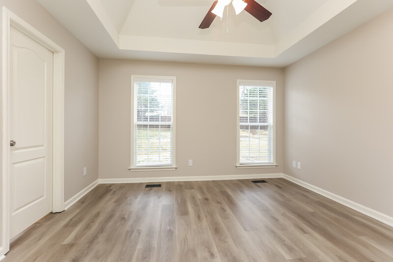 2,380/Mo, 434 N Rocky Top St Gallatin, TN 37066 Main Bedroom View 2