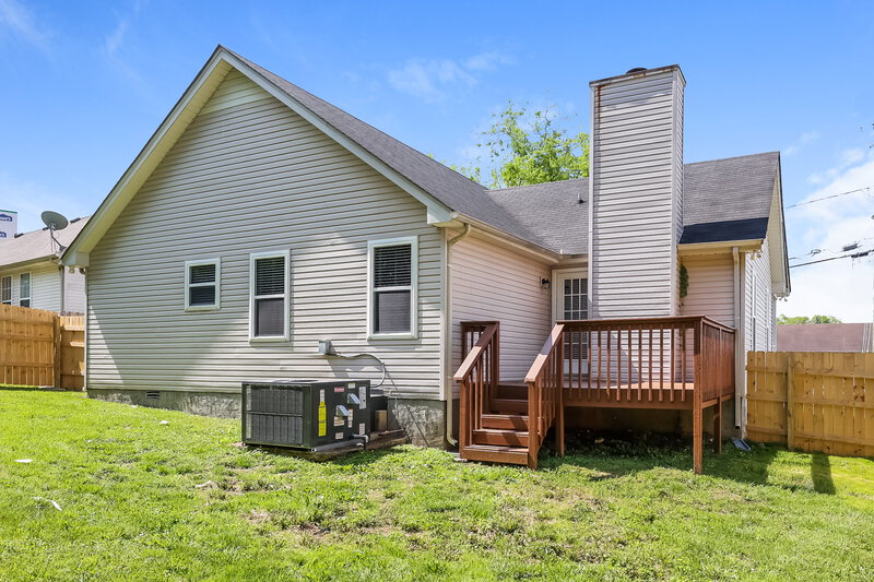 2,500/Mo, 3068 Chateau Valley Dr Nashville, TN 37207 Rear View