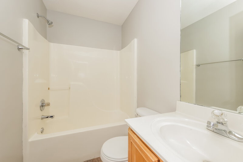 3,740/Mo, 1102 Seven Oaks Blvd Smyrna, TN 37167 Bathroom View