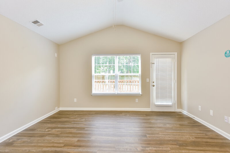 2,920/Mo, 712 Alisa Cv La Vergne, TN 37086 Living Room View 2