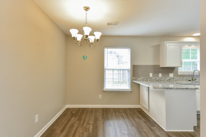 2,920/Mo, 712 Alisa Cv La Vergne, TN 37086 Dining Room View