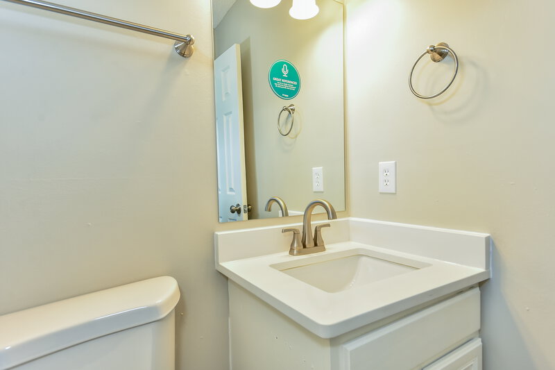 2,920/Mo, 712 Alisa Cv La Vergne, TN 37086 Main Bathroom View