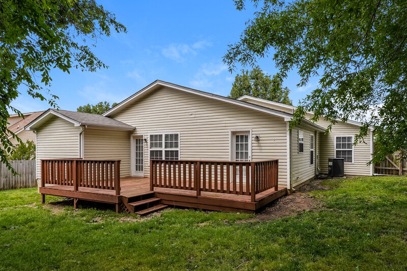 2,180/Mo, 712 Alisa Cv La Vergne, TN 37086 Rear View