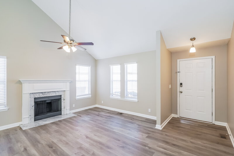 1,825/Mo, 217 Fitzpatrick Pl Nashville, TN 37214 Living Room View