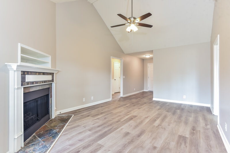 2,305/Mo, 5304 Sunnyvale Dr Antioch, TN 37013 Living Room View