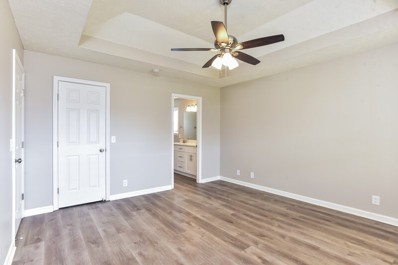 2,305/Mo, 5304 Sunnyvale Dr Antioch, TN 37013 Main Bedroom View