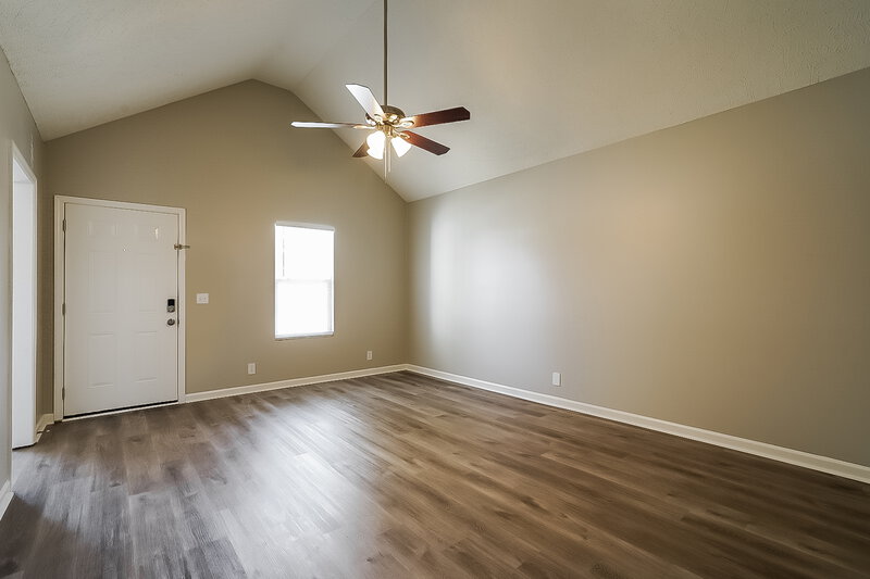 1,705/Mo, 4837 Nina Marie Ave Murfreesboro, TN 37129 Living Room View