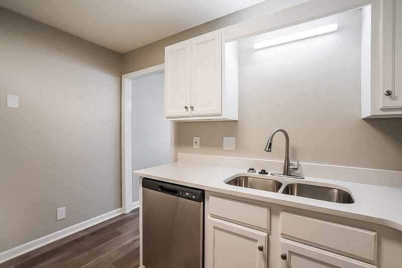 1,705/Mo, 4837 Nina Marie Ave Murfreesboro, TN 37129 Kitchen View 3