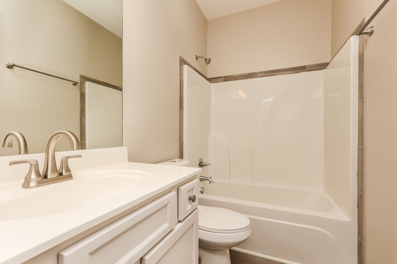 2,430/Mo, 708 Mitscher Dr Spring Hill, TN 37174 Bathroom View