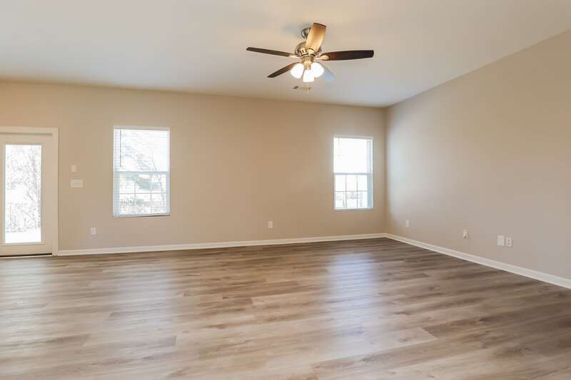 2,575/Mo, 5320 Ryan Allen Cir Whites Creek, TN 37189 Living Room View