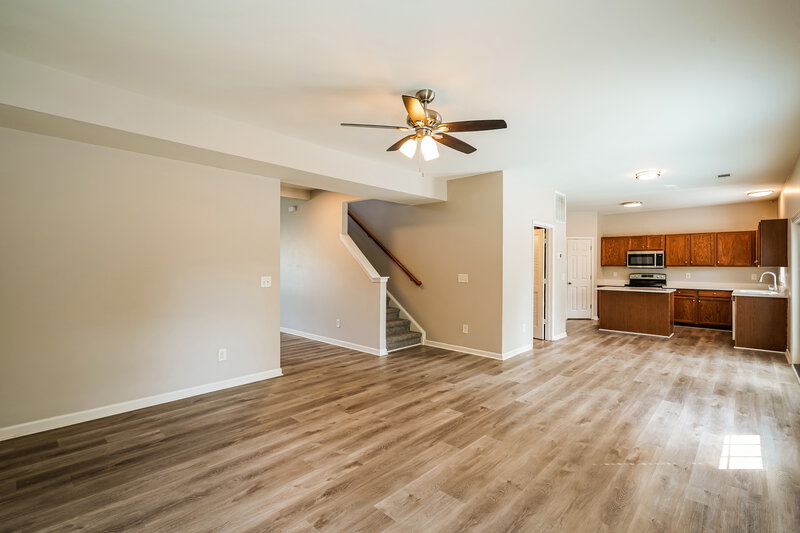 2,495/Mo, 5320 Ryan Allen Cir Whites Creek, TN 37189 Living Room View 3