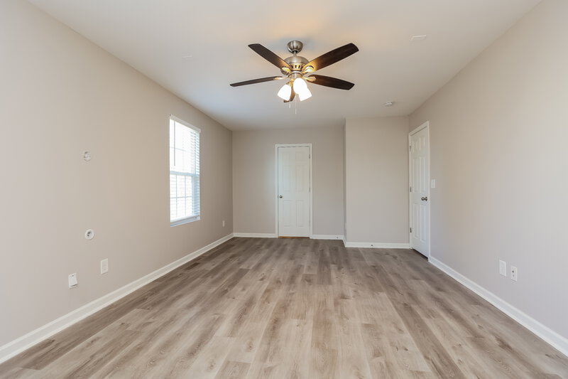 2,575/Mo, 5320 Ryan Allen Cir Whites Creek, TN 37189 Main Bedroom View 2